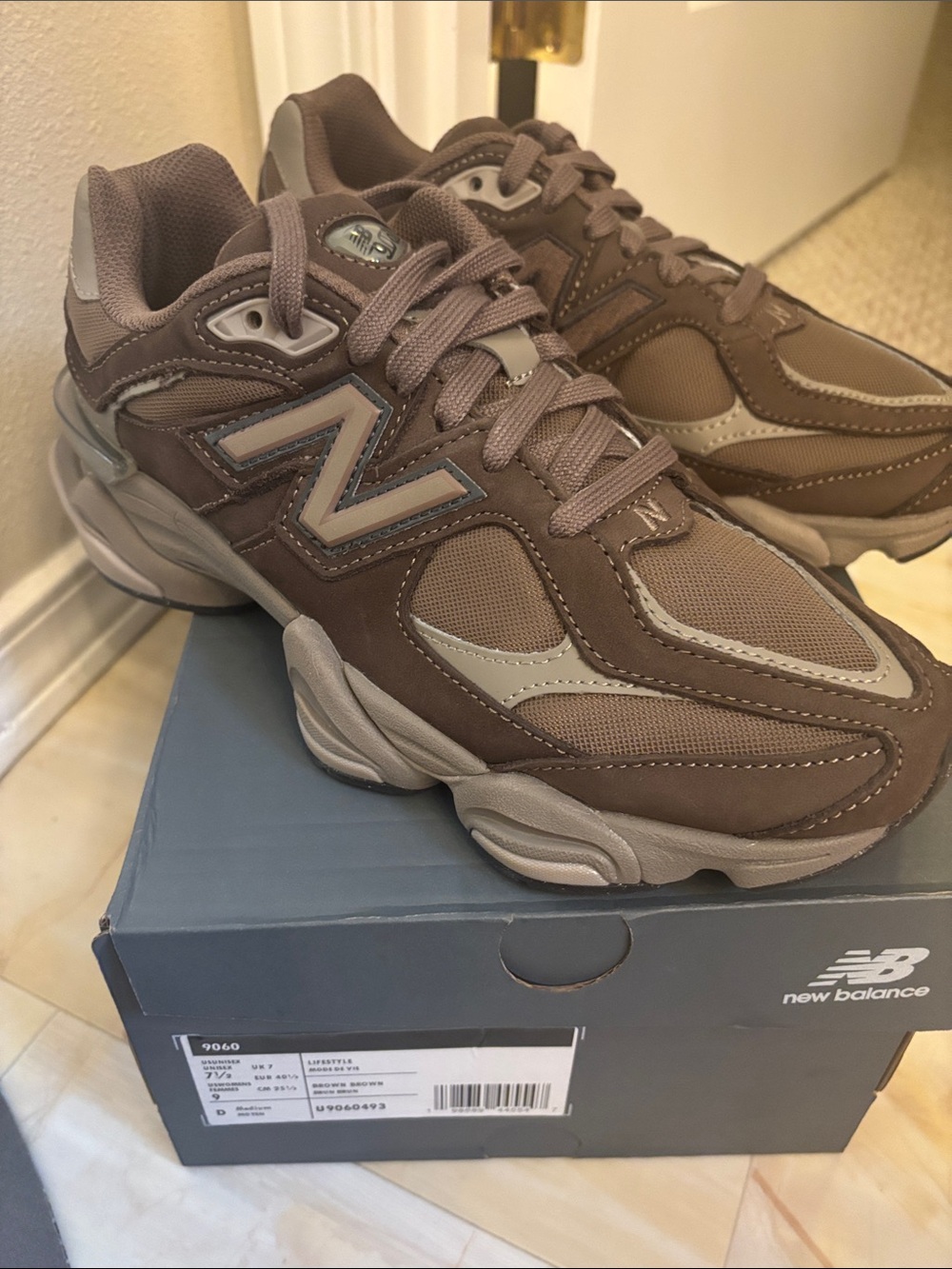 New Balance 9060
